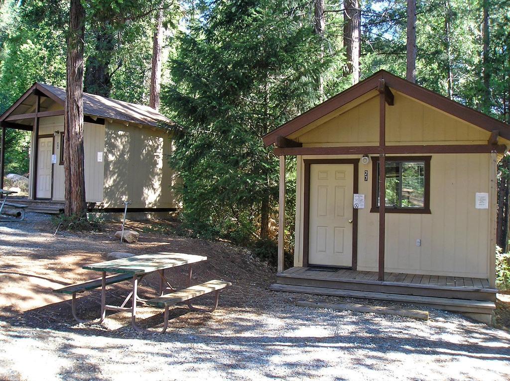 Yosemite Lakes Bunkhouse Cabin 32 *