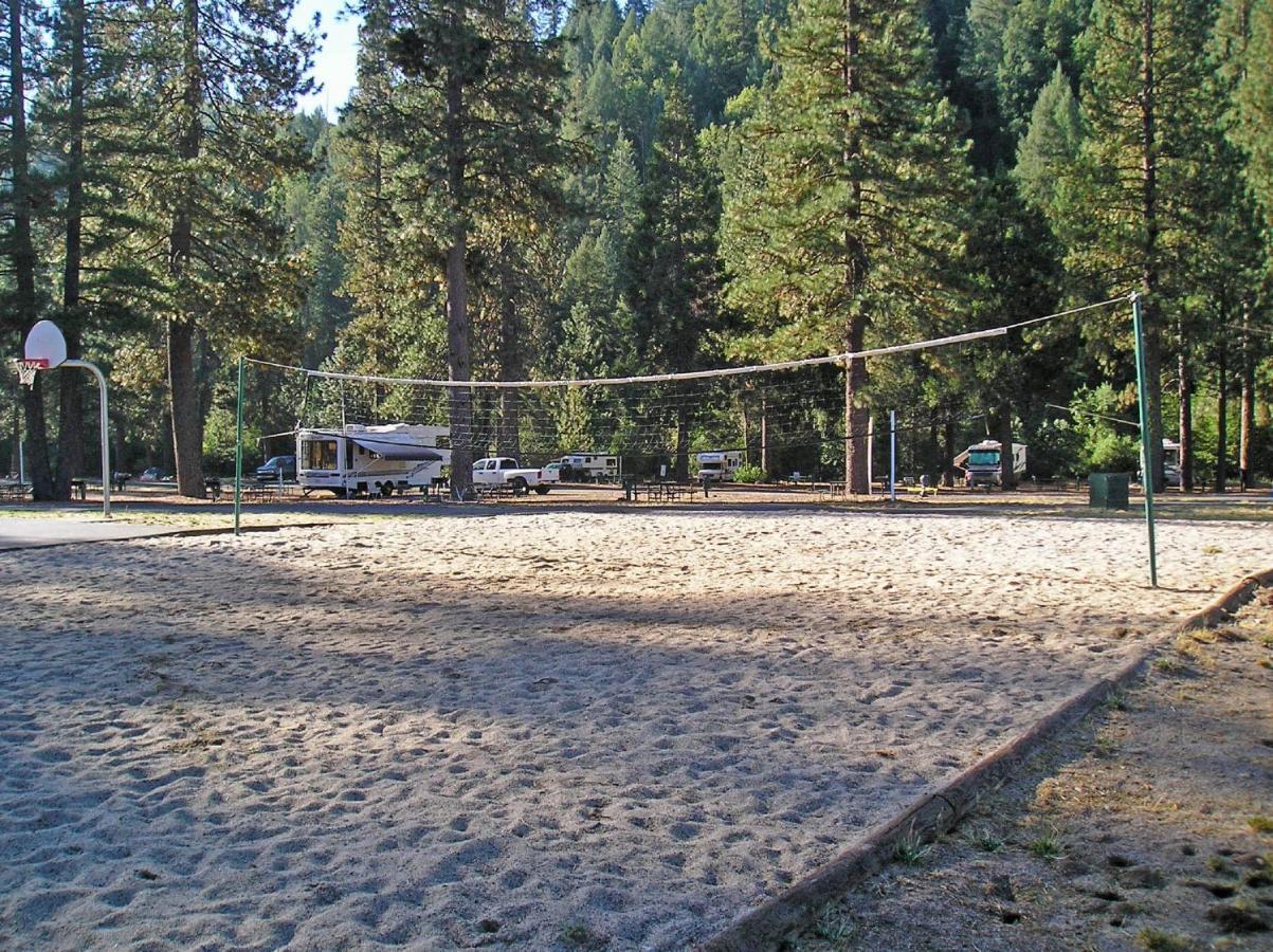 Yosemite Lakes Bunkhouse Cabin 32 Vakantiepark *